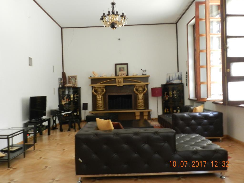 Room 404 Guest House Tbilisi ภายนอก รูปภาพ