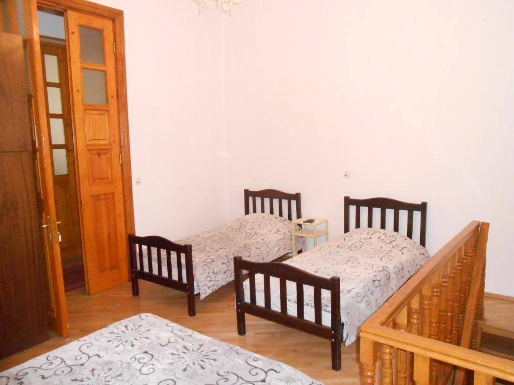 Room 404 Guest House Tbilisi ห้อง รูปภาพ