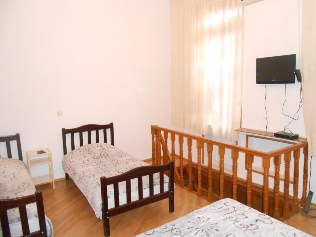 Room 404 Guest House Tbilisi ห้อง รูปภาพ